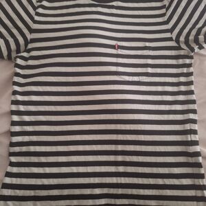 LEVI'S Black and White Striped T-Shirt SIZE S